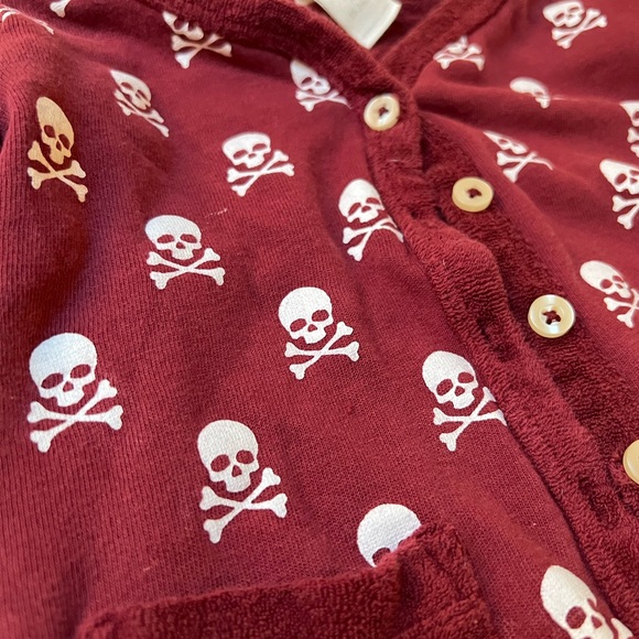 Kate Quinn Red Cardigan with Skull and Crossbones Design and Terry Pockets 18-24 - Picture 2 of 5